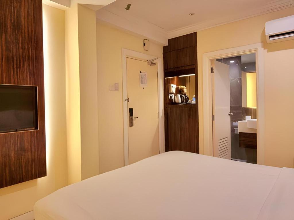 Ritzton Hotel Johor Bahru Exterior photo