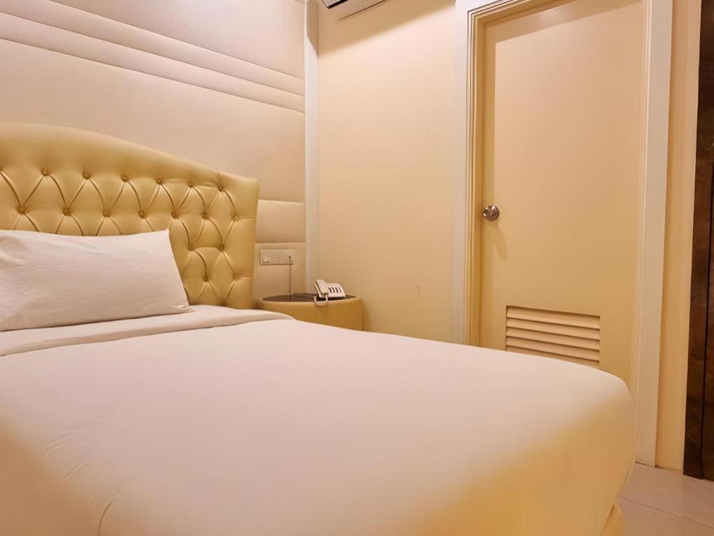Ritzton Hotel Johor Bahru Exterior photo