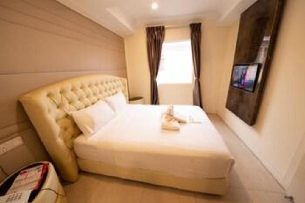 Ritzton Hotel Johor Bahru Exterior photo